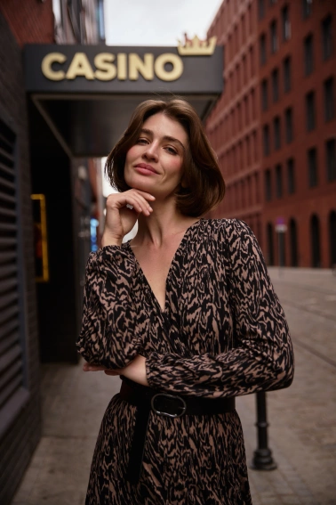 Szeroki pasek czarny