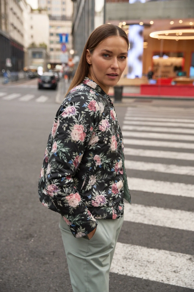 Dwustronna pikowana kurtka oliwkowa