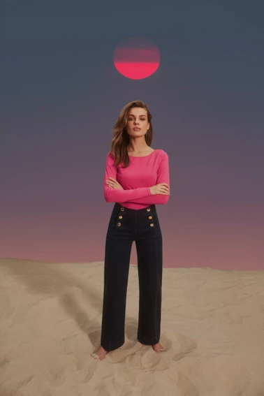 Jeansy wide leg z ozdobnymi guzikami granatowe