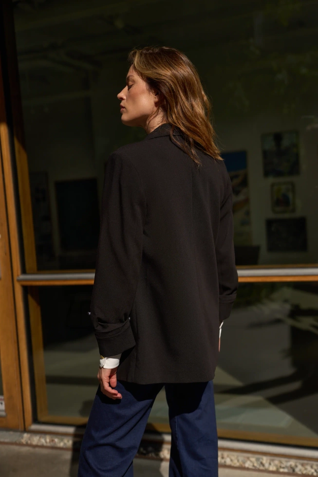 Gładka marynarka czarna