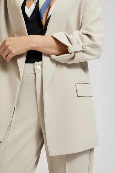 Marynarka z marszczonym rękawem 3/4 beżowa