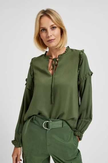 Koszula z falbanami na rękawach i wiązaniem na dekolcie khaki 