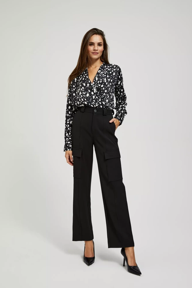 Koszula z kopertowym dekoltem czarna