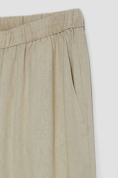 Spodnie z prostą nogawką piaskowe