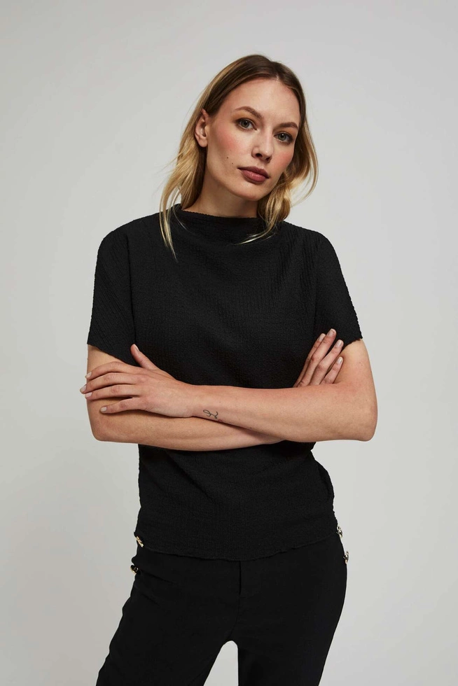 Elegancka bluzka z szerokimi rękawami czarna