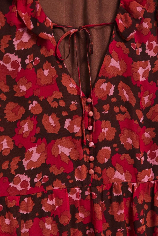 Sukienka z rozkloszowanym dołem