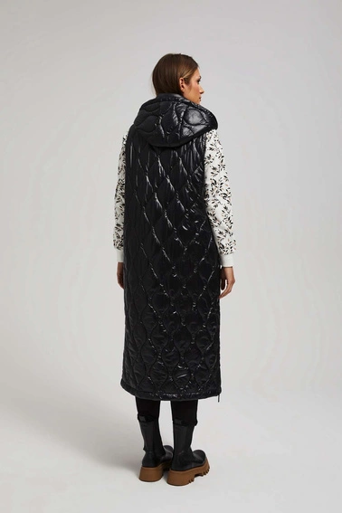 Długa kamizelka z kapturem