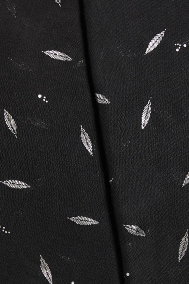 Szal z metalicznym nadrukiem czarny