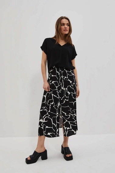 Wzorzysta spódnica z rozcięciem czarna
