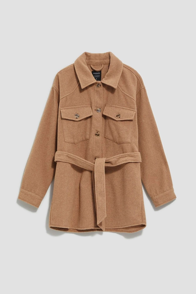 Koszulowa kurtka z paskiem