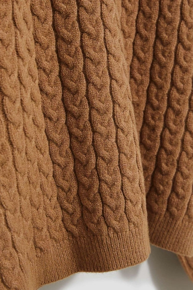 Sweter z golfem i bufiastymi rękawami ciemnobeżowy