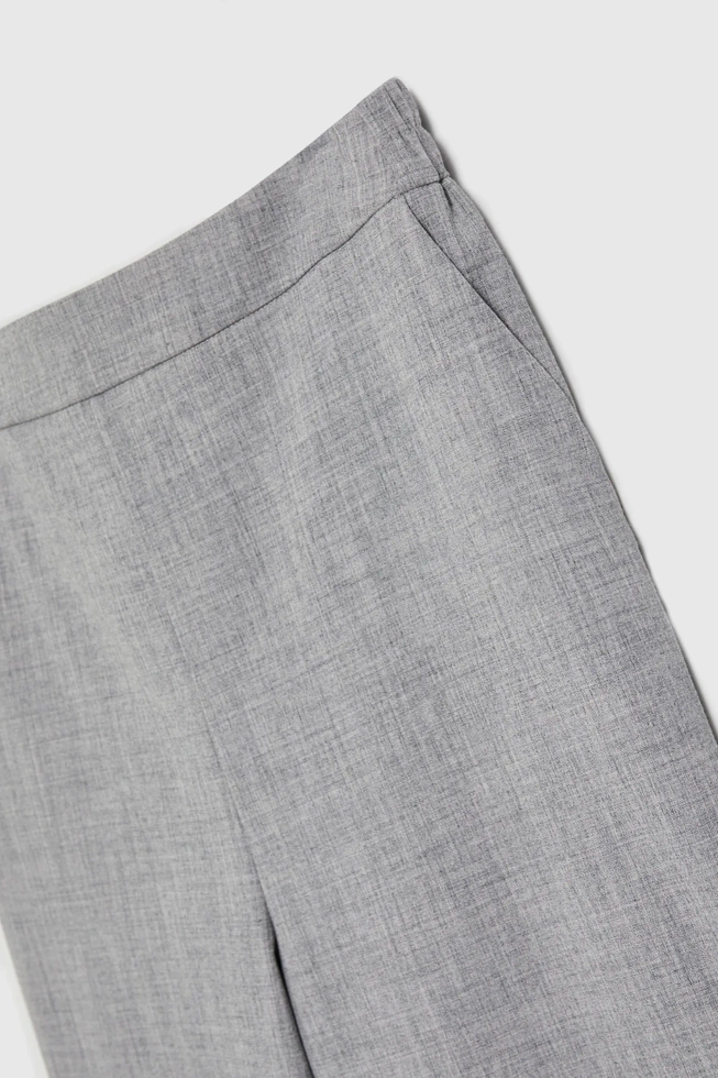 Garniturowe spodnie z prostymi nogawkami szare