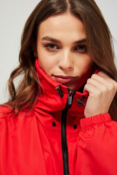 Kurtka wiatrówka z kapturem