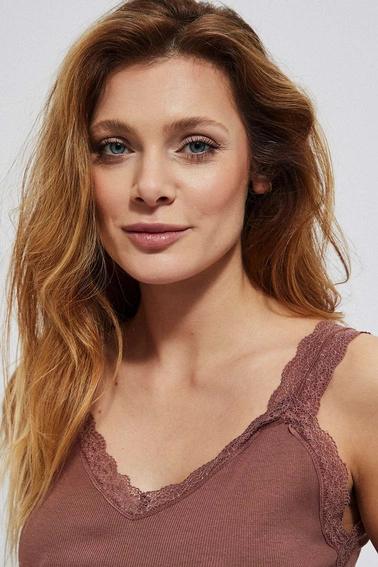 Bawełniany top z koronką czekoladowy
