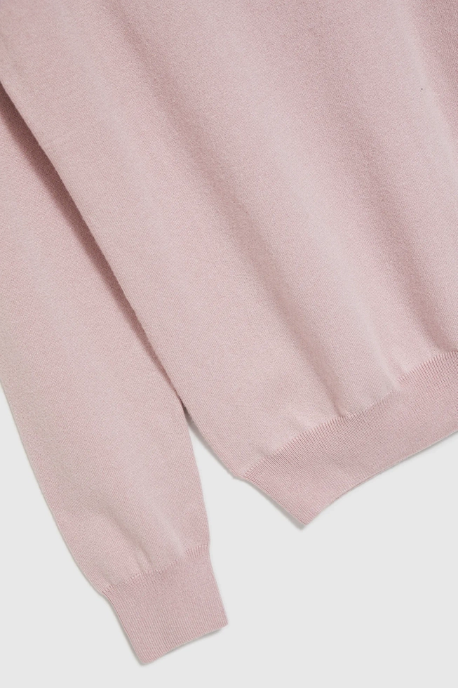 Gładki sweter z golfem różowy