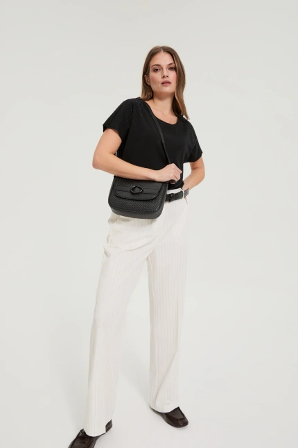 Mała torebka na ramię czarna