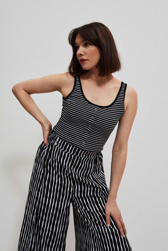 Top w paski z guzikami czarno-biały