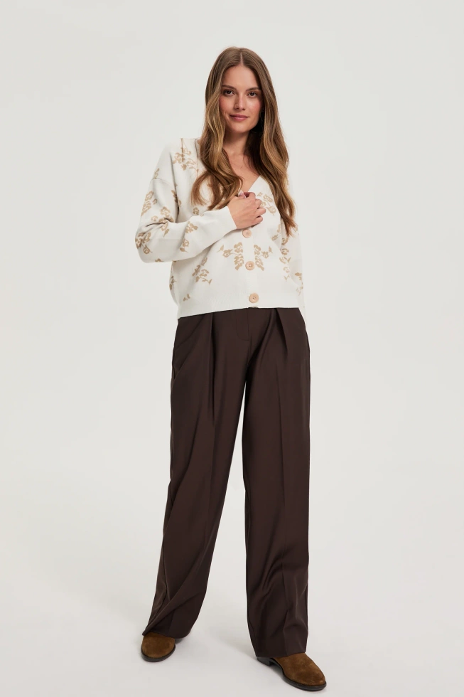 Kardigan w kwiaty beżowy