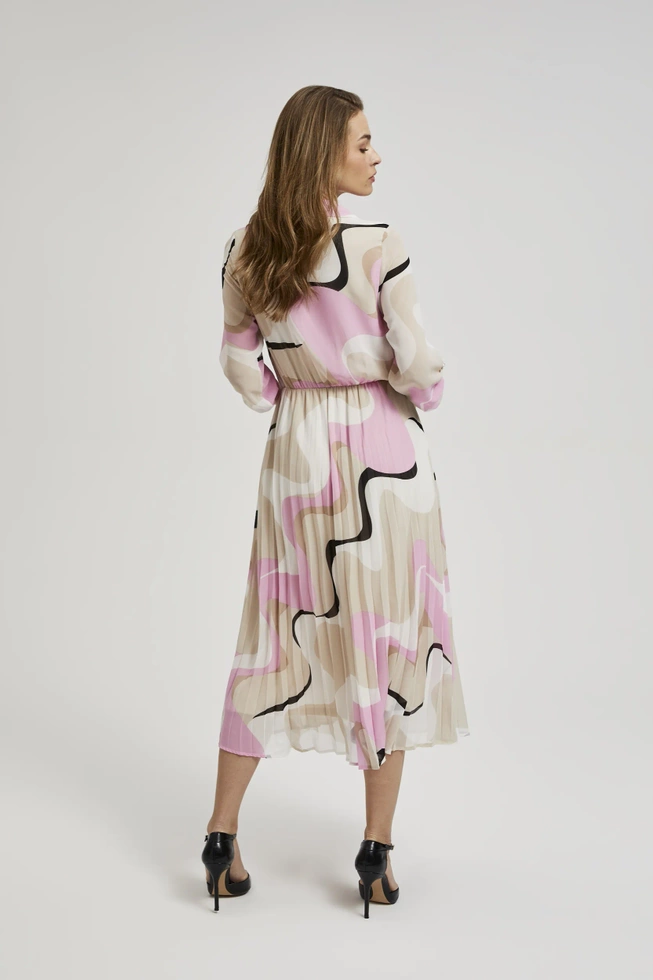 Sukienka w geometryczny wzór z plisowanym dołem beżowa