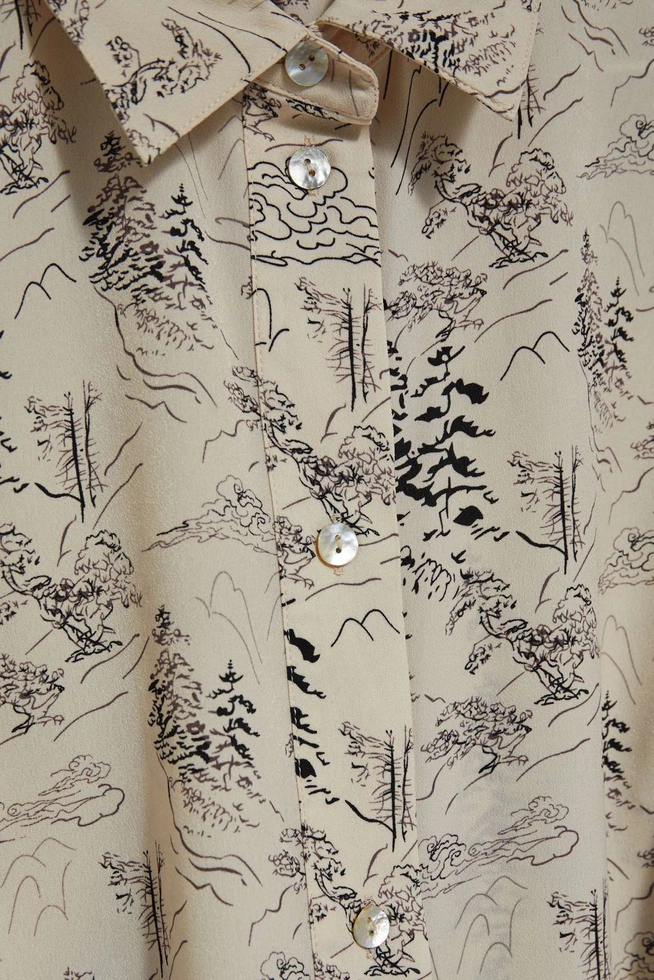 Sukienka z nadrukiem i paskiem