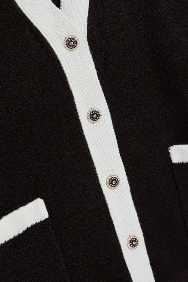 Kardigan z ozdobnymi guzikami z długimi rękawami czarny