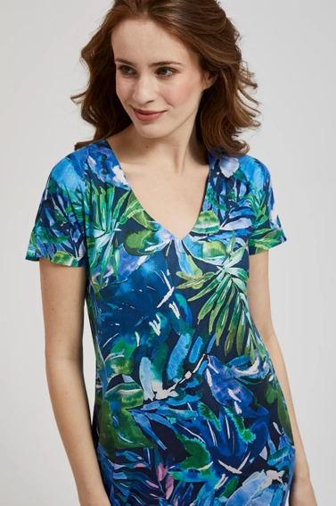 Sukienka w tropikalny wzór niebieska