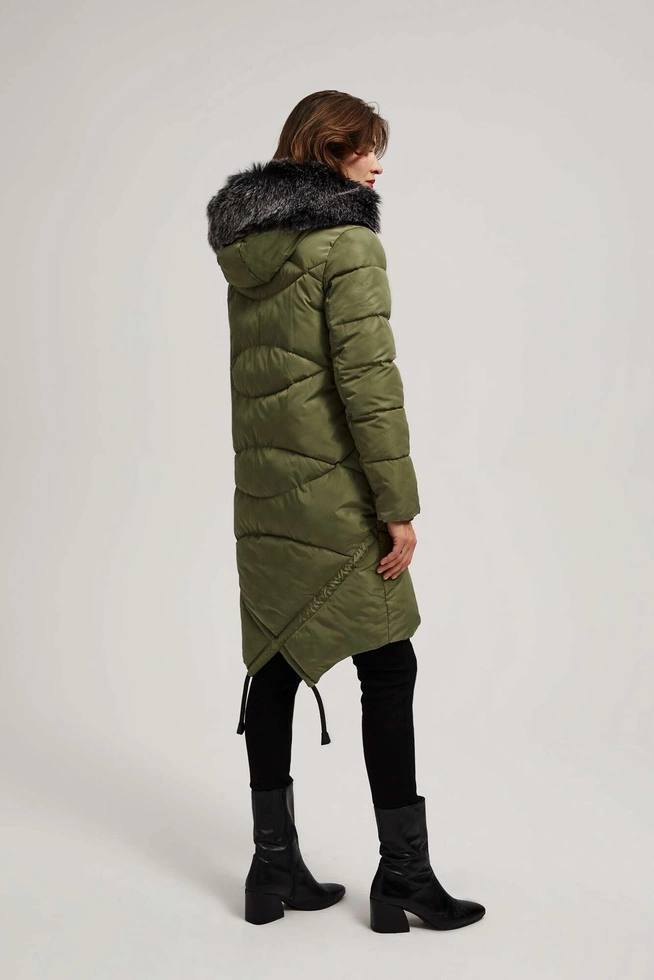 Pikowana kurtka z ocieplanym kapturem