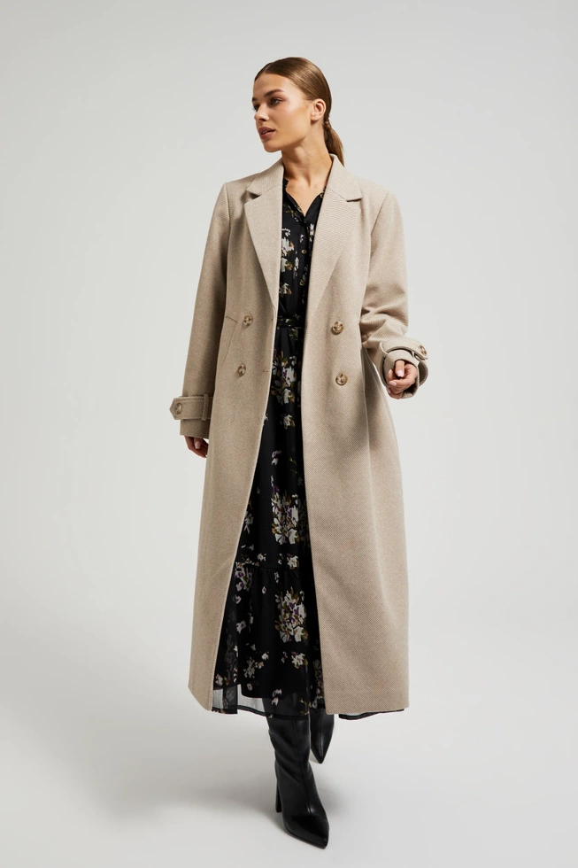 Elegancki długi płaszcz beżowy