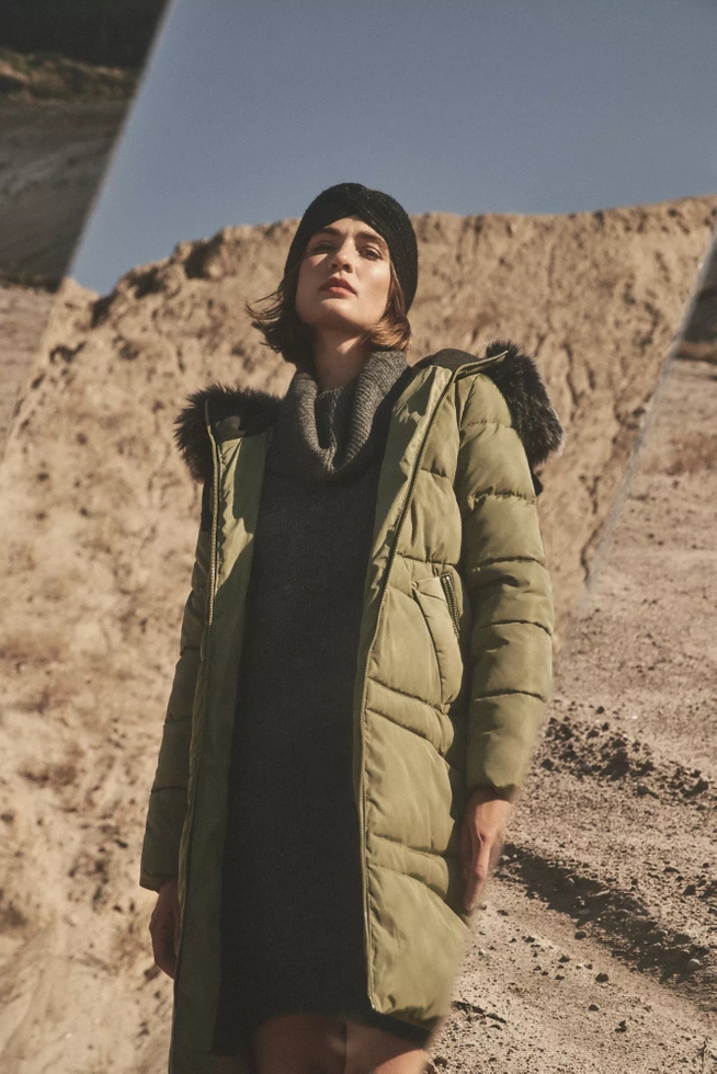 Pikowana kurtka z ocieplanym kapturem