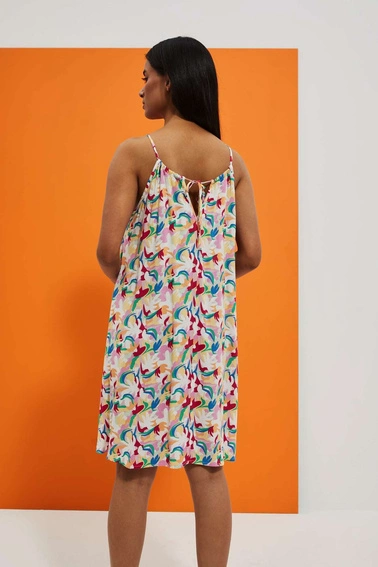 Wzorzysta sukienka na ramiączka