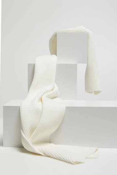 Gładki szalik perłowy