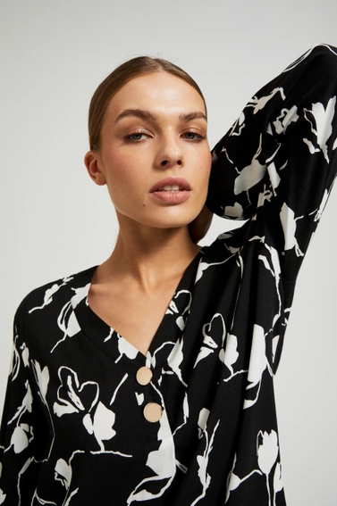 Koszula z nadrukiem kwiatów czarna 