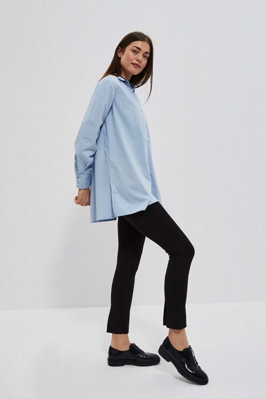 Koszula z rozkloszowanym dołem błękitna