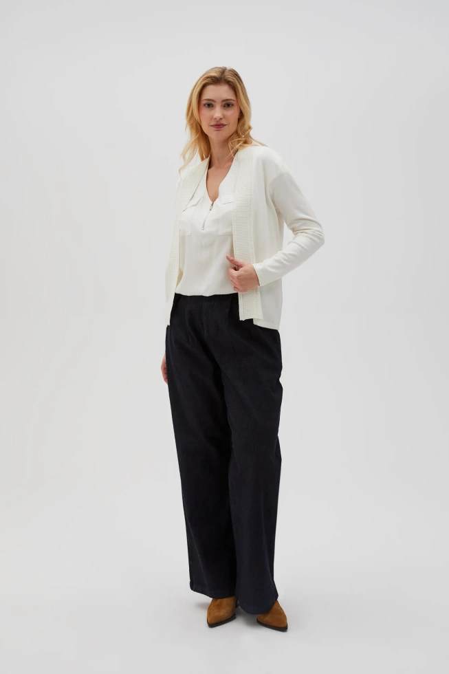 Wiskozowy sweter biały