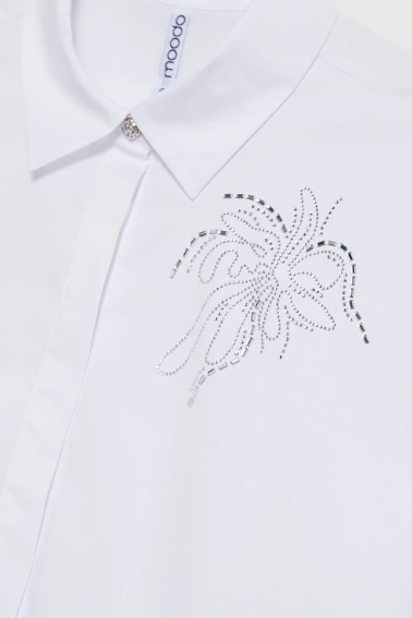 Koszula z kołnierzykiem biała