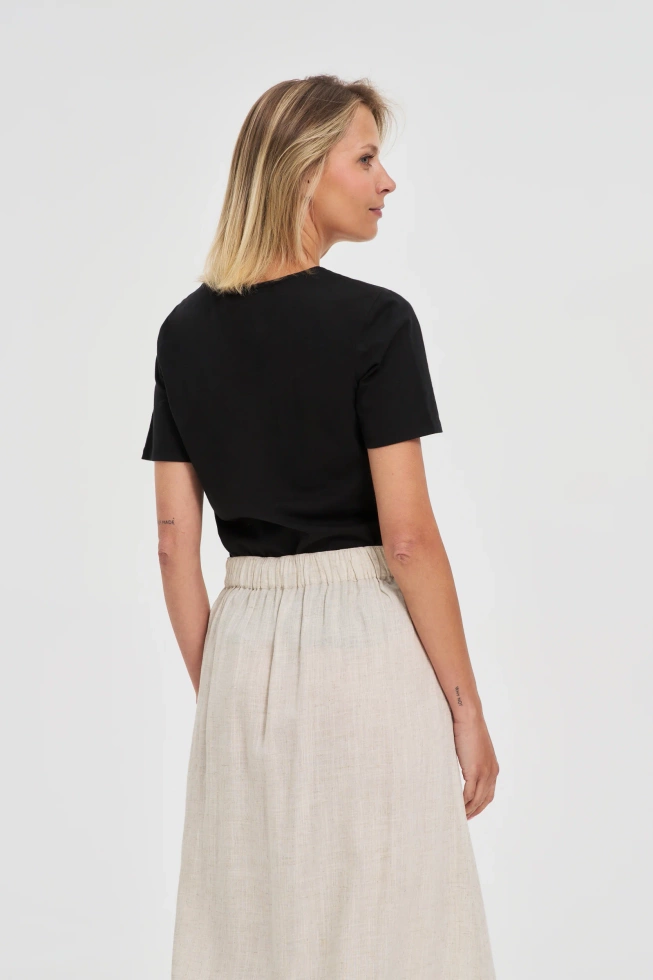 Bluzka z dekoltem karo czarna