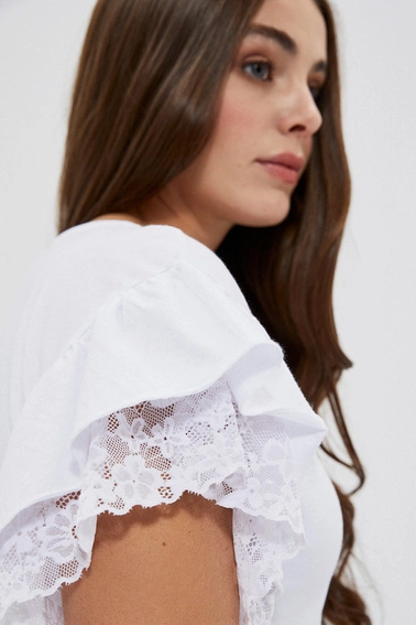 Bluzka z koronką i falbaną na krótkich rękawach biała