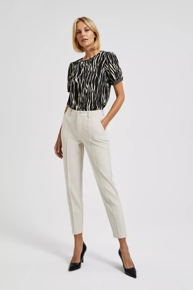 Wzorzysta bluzka z bufiastymi krótkimi rękawami czarna