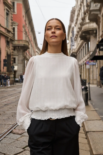 Koszula z bufiastymi rękawami biała