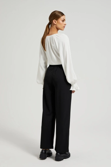 Eleganckie spodnie z szerokimi nogawkami i guzikami czarne