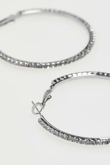 Kolczyki koła z cyrkoniami w kolorze srebrnym