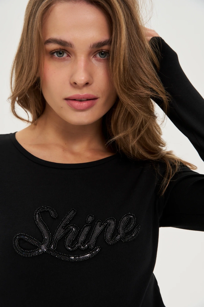 Bluzka z cekinami czarna