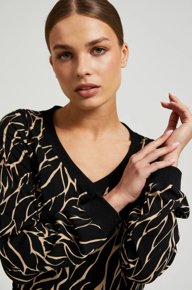Wiskozowa koszula z dekoltem w serek czarna