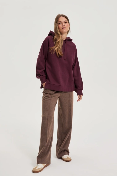 Bluza z kapturem burgundowa 
