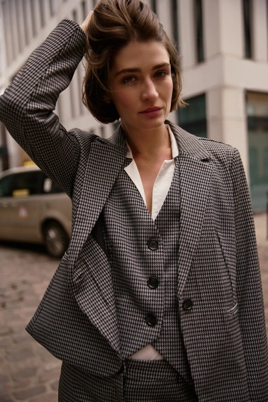 Elegancka kamizelka szara