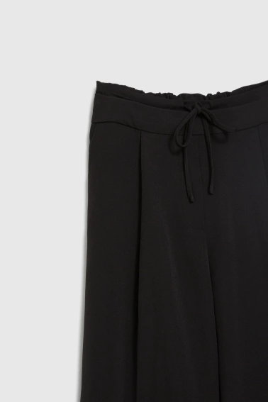 Spodnie z szerokimi nogawkami czarne