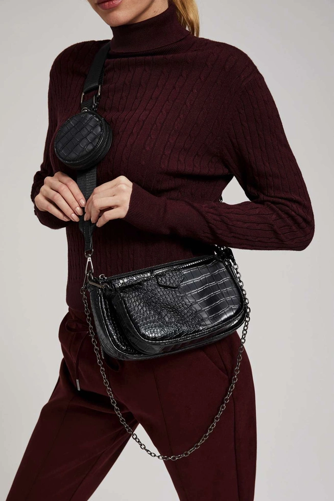 Torebka na ramię z imitacji weżowej skóry czarna