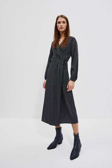 Sukienka midi wiązana w talii 