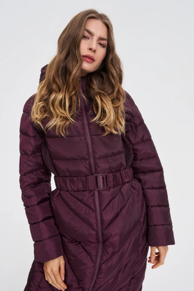 Kurtka z paskiem burgundowa