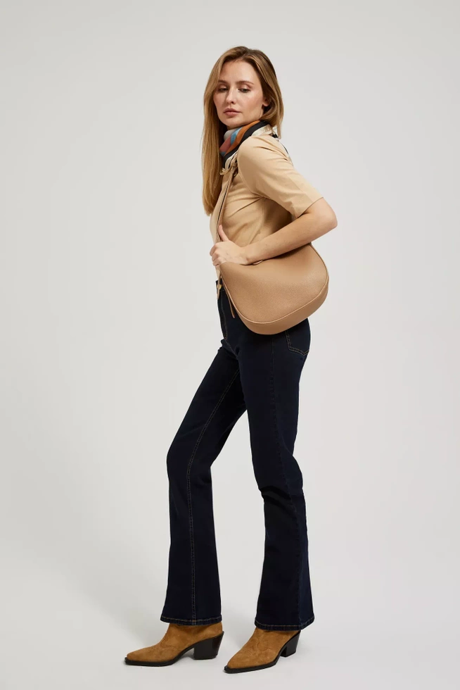 Torebka na długim regulowanym pasku beżowa